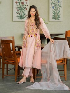 สินค้าใหม่เปิดตัวแล้ว กางเกงผ้าฝ้าย PV CHANDERI พร้อมเสื้อและผ้าคลุมไหล่ ปักลายอย่างดี คุณภาพเยี่ยม - Product Image 6
