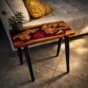 Mesa Auxiliar Rústica de Madera con Resina Epoxi, Diseño de Río en Blanco, Rojo, Azul y Negro, Mueble Decorativo Hecho a Mano para Sala de Estar Moderna - Product Image 6