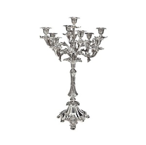 Candelabro de 5 Luces, Centro de Mesa Elegante de Metal Niquelado con Gotas de Cristal Colgantes para Decoración de Bodas y Hogar - Product Image 4