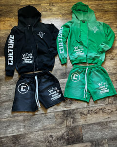 Ensemble personnalisé veste zippée et short, survêtement vintage délavé à l'acide avec fermeture éclair, ensemble sweat à capuche zippé et short de jogging orné de strass et imprimé DTG - Product Image 1