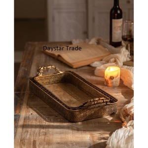Bandejas Decorativas Modernas de Metal de 2 Niveles con Asas, Hechas a Mano y Fáciles de Limpiar - Juego de Bandejas para Decoración del Hogar, Cocina y Sala de Estar - Product Image 1