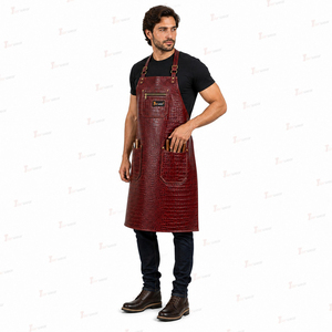 Tablier en cuir rouge pour homme avec texture crocodile et poches pour outils, idéal pour les barman de restaurant - Product Image 3