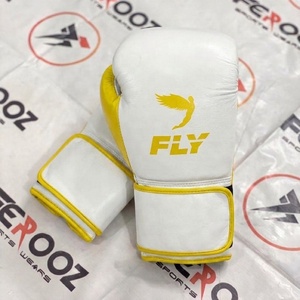 ถุงมือชกมวย Fly รุ่นล่าสุด น้ำหนักเบา ทนทาน คุณภาพสูงสุด ขายส่งระดับมืออาชีพ ผลิตตามแบบ OEM สีขาวและสีดำ - Product Image 5