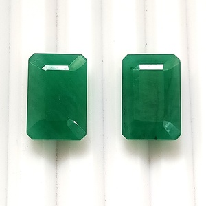 Émeraude verte naturelle de Zambie de 11,95 carats, taille émeraude, facettée, ensemble de 2 pièces pour la fabrication de bijoux - Product Image 4