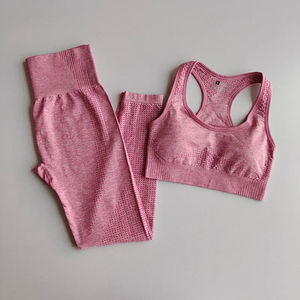 Ensemble de sport 2 pièces grande taille personnalisé avec logo pour femme : Soutien-gorge de sport sans couture à dos croisé et Legging d'entraînement froncé anti-transpiration - Product Image 4