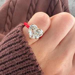 แหวนเพชรโมอิสซาไนต์รูปหัวใจชุบโรเดียม S925 งานสั่งทำพิเศษ หรูหรา น้ำหนัก 2 กะรัต 3 กะรัต 4 กะรัต สำหรับงานแต่งงาน งานหมั้น 男女兼用 - Product Image 5