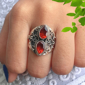 Bague en pierre précieuse grenat rouge, argent sterling 925, bague faite à la main, bijoux élégants - Product Image 2