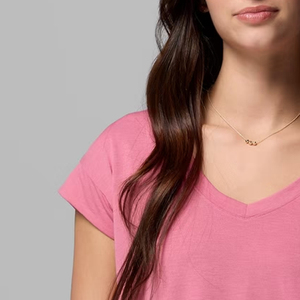 T-shirt décontracté pour femme en polyester respirant et doux avec logo personnalisé, col en V, toucher doux, haut léger pour femme - Product Image 3