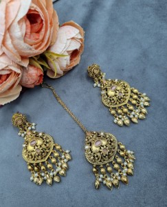 Pendientes y mangtika hechos a mano con diseño de hojas, flecos de perlas y baño de oro para mujer, conjunto combinado de joyería tradicional étnica. - Product Image 6