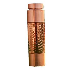 Botella de agua de cobre con estampado de flores a la moda, en varios colores, a precio de mayorista para uso en oficina y gimnasio. - Product Image 6