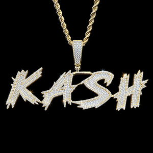 Colgante de letras personalizado de lujo con moissanita, joyería de plata, colgante de nombre con púas, collar de hip hop - Product Image 1
