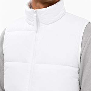 เพิ่มสไตล์ที่มีประโยชน์ให้กับชุดของคุณด้วยเสื้อแจ็คเก็ต Man Puffer Vest ที่มีโครงสร้างบุนวมและทรงทันสมัยที่สวมใส่สบาย - Product Image 4