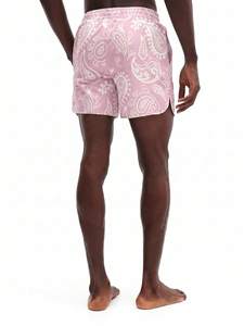 Shorts de playa para hombre con estampado paisley rosa, cintura elástica, secado rápido, pantalones cortos de poliéster tejido, hechos en Pakistán. - Product Image 4