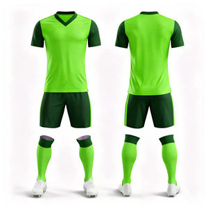 Uniforme de football personnalisé imprimé |   Tailles pour hommes, femmes et jeunes |   Vêtements de sport légers à séchage rapide en gros - Product Image 3