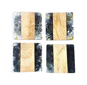 รถไฟเหาะไม้และเรซินสำหรับเดสก์ท็อปและโต๊ะสีที่กำหนดเองและรูปร่างที่ทำด้วยมือ Coasters - Product Image 3