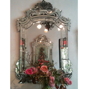 Miroir mural baroque vénitien de luxe |   Miroir en verre orné de style antique avec cadre élégant pour la décoration murale de la maison, de la chambre et de l'hôtel - Product Image 1