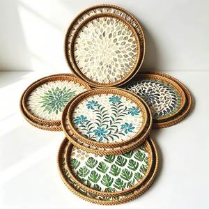 Ensemble de plateaux de service décoratifs multifonctionnels en rotin naturel fait main et nacre, motif floral bohème, pour cuisine et salle à manger - Product Image 1