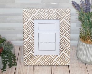 กรอบรูปไม้ดีไซน์พรีเมียม กรอบรูปไม้มะม่วง กรอบรูปไม้กระถินณรงค์ ของตกแต่งบ้าน ราคาขายส่งจากโรงงาน - Product Image 3