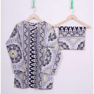 Conjunto de Pijamas de Mujer Hechos a Mano con Estampado Floral de Lujo, Manga Tres Cuartos, Cuello en V, Cintura Elástica, Suaves y Transpirables para Invierno/Verano - Product Image 2