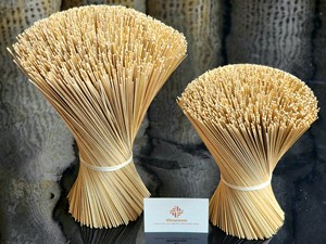Bâton de bambou rond fournissant un matériau écologique naturel pour l'industrie de l'encens et la production artisanale - Product Image 2