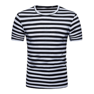 T-shirt décontracté pour homme à manches courtes, col rond, rayé rouge et blanc, coupe classique - Product Image 5