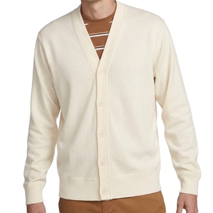 Pull-over en tricot épais pour homme, sur mesure, vente en gros, texture lourde, bords côtelés pour temps froid, vêtements à marque privée - Product Image 1