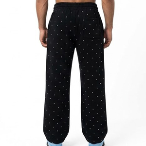 Nouveautés : Survêtement à capuche noir imprimé à pois pour homme avec logo personnalisé, manches longues, fermeture éclair, pantalon décontracté avec poches latérales, idéal pour l'automne - Product Image 6