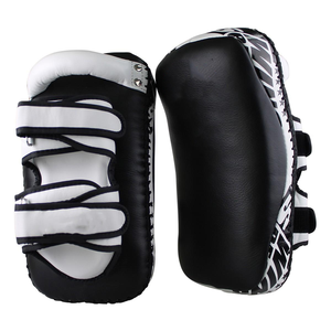 Pad de frappe professionnel incurvé en cuir PU pour Muay Thai, Boxe, MMA, Karaté, avec logo personnalisé, vente en gros - Product Image 6