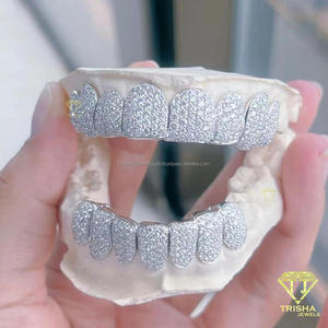 Grillz personnalisés 8 dents en Moissanite VVS, entièrement sertis, style Hip Hop, bijoux de luxe sur mesure par Trisha Jewels - Product Image 3