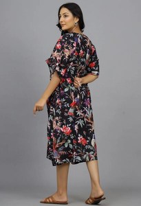Vestido Kaftán de Algodón Hecho a Mano en India, Ligero, Estilo Kimono, para Playa - Product Image 4