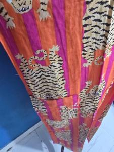 Bata Kimono de Algodón Hecha a Mano 100% Algodón para Mujer, Larga, Estilo Bohemio Hippie, Vestido Kimono, Túnica Étnica con Estampado de Tigre - Product Image 2