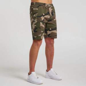Short de sport OEM personnalisé avec logo, en nylon et polyester, réfléchissant, séchage rapide, pour entraînement, course et gym - Product Image 3