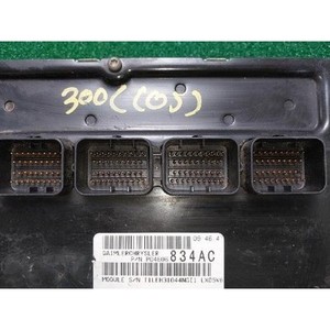 300 ECU y Módulos de Computación Usados 04606834AC - Product Image 3