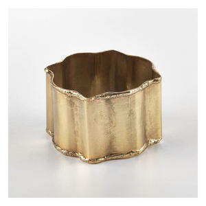 Juego de Anillos para Servilletas de Metal con Borde de Cuentas de Diseño - Ecológicos y Duraderos para Eventos de Lujo y Bodas - Product Image 1