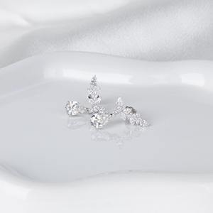 Pendientes de Aro de Oro Blanco de 14K con Diamantes Cultivados en Laboratorio, Color F, Corte Redondo, Engaste de Media Bisel, Elegantes y Minimalistas, Joyería Fina - Product Image 2