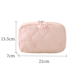 Pochette Cosmétique Simple Matelassée 21x13.5x7cm avec Fermeture Éclair, Trousse de Maquillage Portable en Tissu à Motif Diamant - Product Image 2