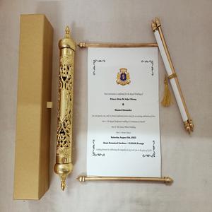 Invitaciones de Pergamino Real |   Pergamino Hecho a Mano Estilo Antiguo con Varillas de Madera para Bodas y Eventos Especiales - Product Image 1