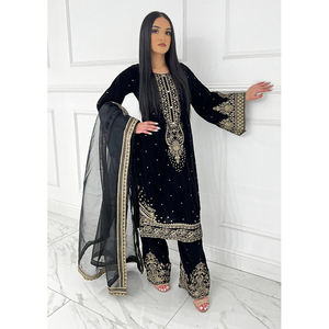 Colección de Trajes Pakistaníes de Diseñador a Precio Accesible, el Mejor Conjunto de Traje de Terciopelo para Fiestas y Festivales con Bordado - Product Image 1