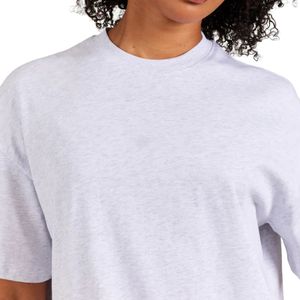 เสื้อยืดโอเวอร์ไซส์ทรงหลวม แขนสั้น คอกลม ผ้าเรียบ สำหรับผู้หญิง รับผลิตแบบ OEM ODM ขายส่งตามสั่ง - Product Image 5