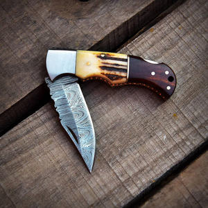 Cuchillo de Bolsillo Plegable de Acero de Damasco de Grado Industrial Pasha Enterprises, Mango de Madera Pakka y Hueso, Hecho a Mano, Garantía de 3 Años - Product Image 2