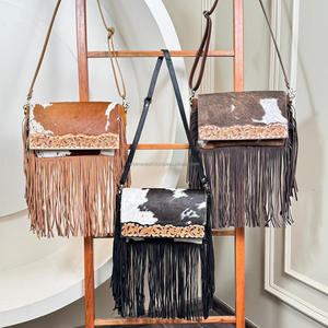 Nueva llegada fresca Último producto Mujeres Rectángulo de lujo Cuero de vaca Mano Tooled Diseño floral Vintage Satchel Crossbody Sling Bags - Product Image 5