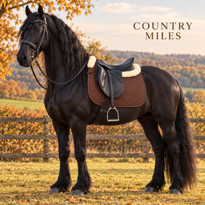 Manta de montura para caballo acolchada de forro polar con diseño de rombos marrones y ribete color crema |   Ropa de Montar a Caballo con Diseño Contorneado y Correas de Fijación Segura - Product Image 4
