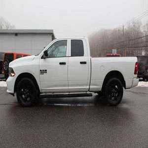 Camioneta Premium Deluxe DODGE RAM 1500 Classic 2026 de Doble Cabina - Product Image 2