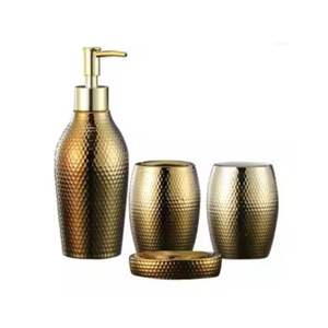 Ensemble de salle de bain de qualité hôtelière : porte-serviettes en métal, distributeur de savon, porte-brosse à dents, poubelle - Product Image 1