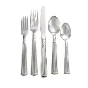 Ensemble de couverts en métal de style contemporain pour la cuisine et la table à manger, avec des bords lisses et une finition soignée - Product Image 1