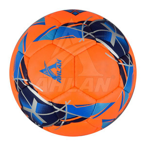 Balón de fútbol cosido a máquina, diseñado para un control preciso y un juego regular. - Product Image 4