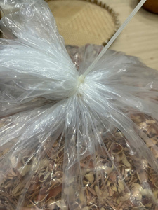 Lemongrass séché en vrac, racine de citronnelle séchée au soleil, bulbe de citronnelle séché naturellement, conforme aux normes Halal, qualité aromatique supérieure, citronnelle fraîche déchiquetée - Product Image 3