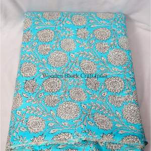ผ้าฝ้ายทวิลพิมพ์ลายบล็อกดีไซน์อินเดียแบบดั้งเดิม - ผ้ากันแสงแบบเป็นมิตรกับสิ่งแวดล้อมสำหรับตกแต่งบ้าน กระเป๋า และงานฝีมือ (สำหรับเด็กผู้หญิง) - Product Image 3