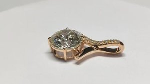 จี้เพชรเม็ดเดี่ยวแบบสั่งทำพิเศษสำหรับผู้หญิง ทองคำแท้ 14k เพชรเพาะเลี้ยง F-VVS2 งานแฮนด์เมด เครื่องประดับเพชรทองคำคุณภาพสูงสำหรับเธอ - Product Image 3