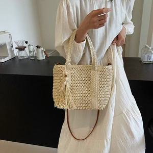 New Fashion Vintage Lady Straw <b>Woven</b> Solid Color Winter/Autumn Travel Shoulder <b>Bag</b> with Single Strap and ZIP Closure - Product Image 1